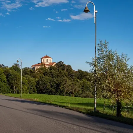 Ostello Santuario Di *